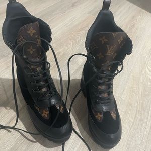 Louis Vuitton Suede Calfskin Monogram Laureate Platform Desert Boots